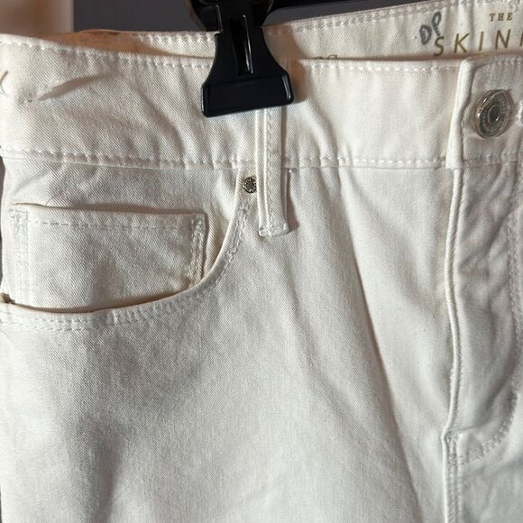 White House Black Market Women's White Ankle Jeans - Picture 6 of 7